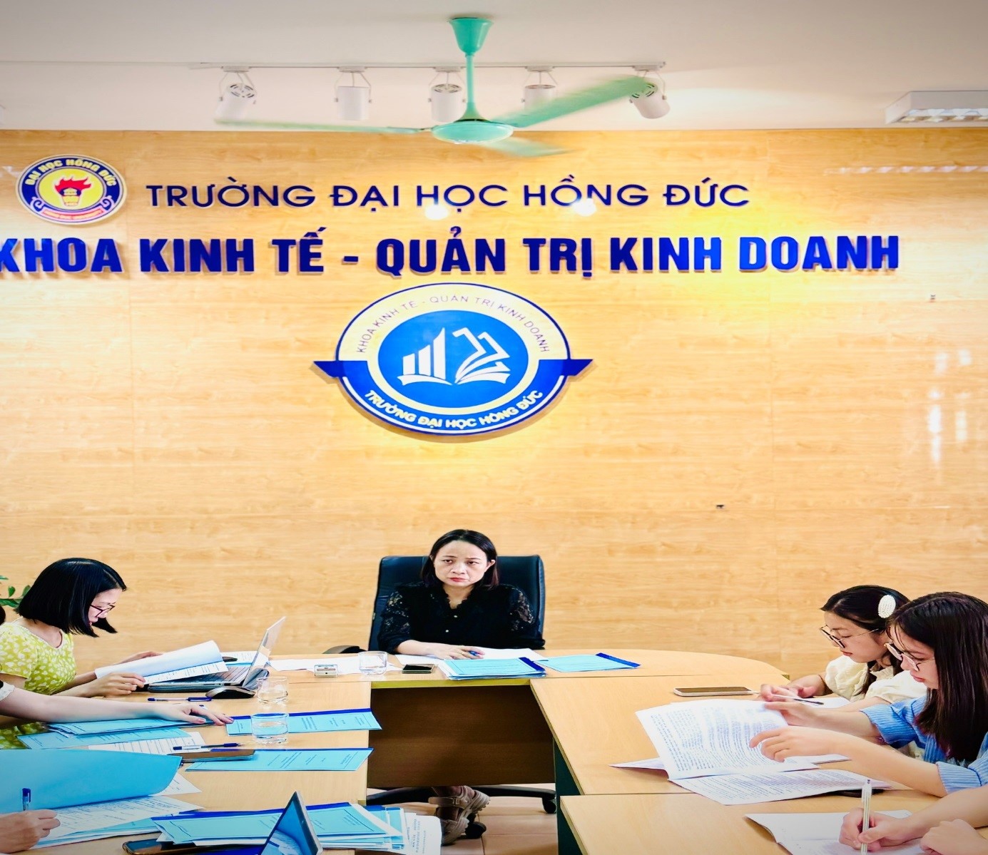 HỘI ĐỒNG THẨM ĐỊNH THUYẾT MINH ĐỀ TÀI NGHIÊN CỨU KHOA HỌC CỦA SINH VIÊN CẤP KHOA